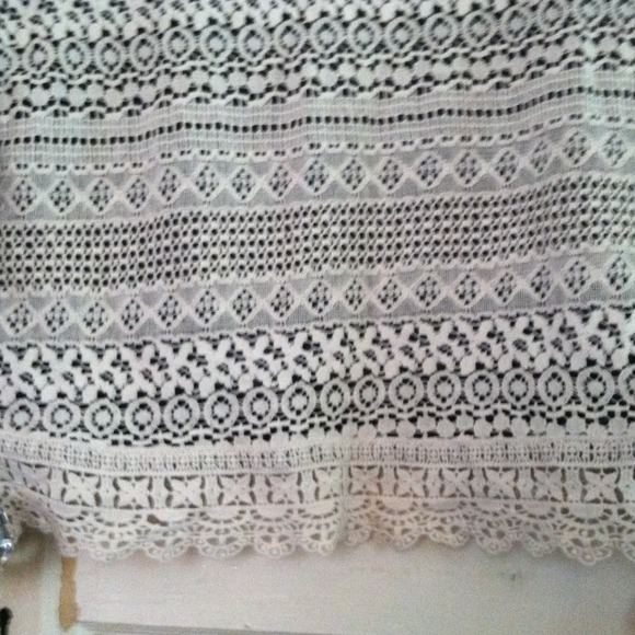 Top - Picture 3 of 4
