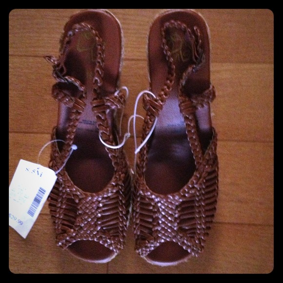 Fashion bug Shoes - Brand new cognac espadrille size 8.5