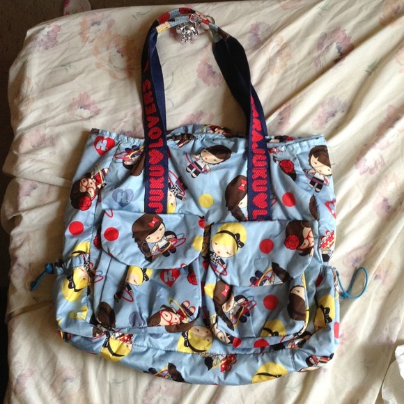 Medium Shoulder Bag