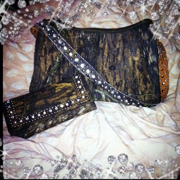 Mossy Oak Camo & Rhinestone Purse