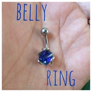Brand new belly ring. 💋