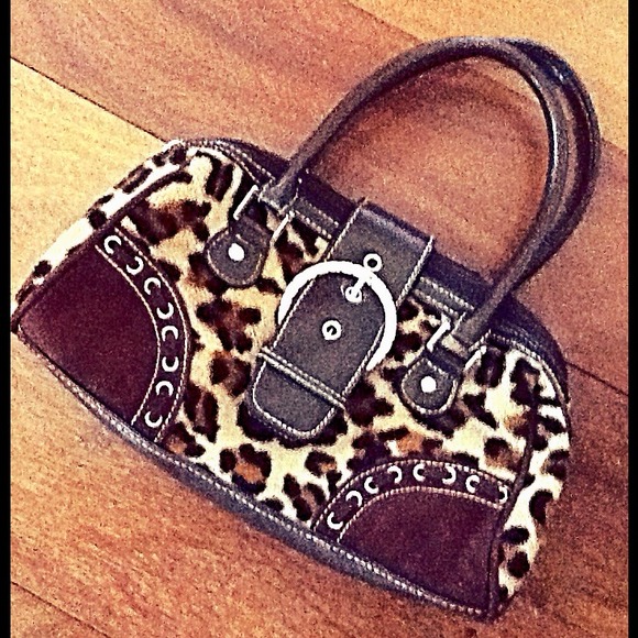 Leopard purse