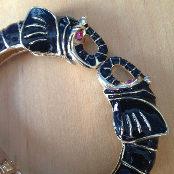 Elephant Bangle - Picture 3 of 3