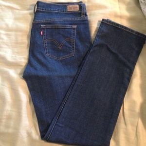 HOLD Levi dark wash straight leg jeans. LONG