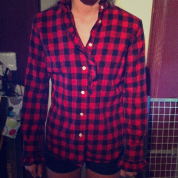 Ralph Lauren red and black plaid button up!!