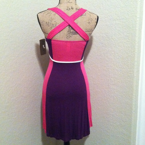 Color block dress (juniors) - Picture 2 of 2