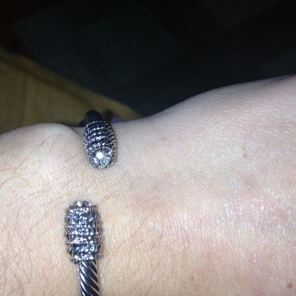Cable bracelet - Picture 2 of 4