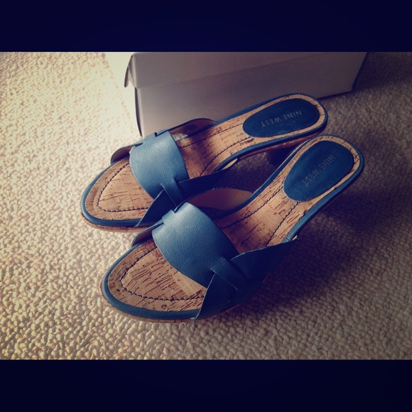 Nine west blue sandal