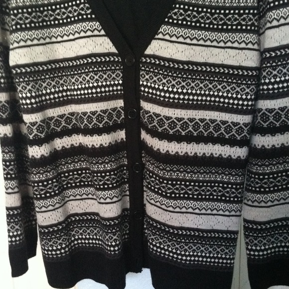 Aztec cardigan - Picture 2 of 2