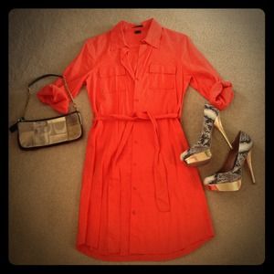 ❌SOLD❌REDUCED 🎉Theory button down dress w pocket