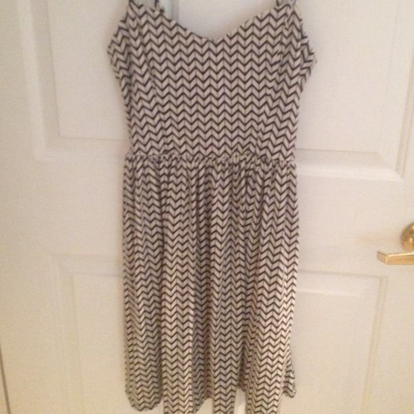 Xhilaration Dresses & Skirts - Blue and White Chevron Dress