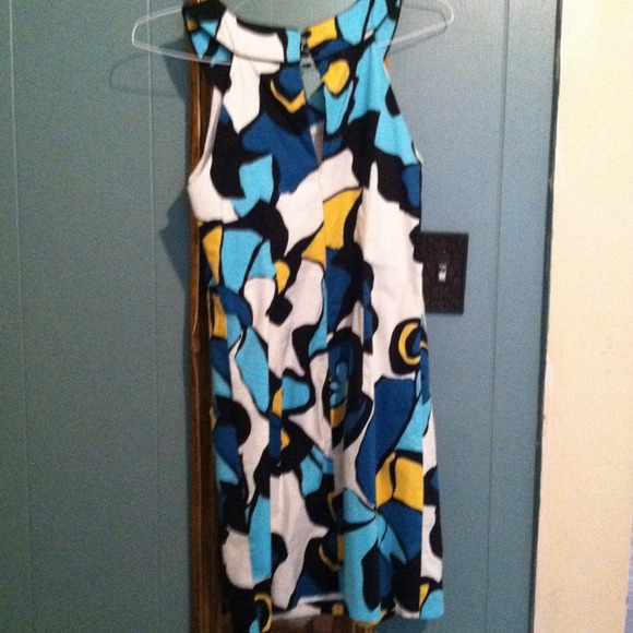 Dress - Picture 3 of 4
