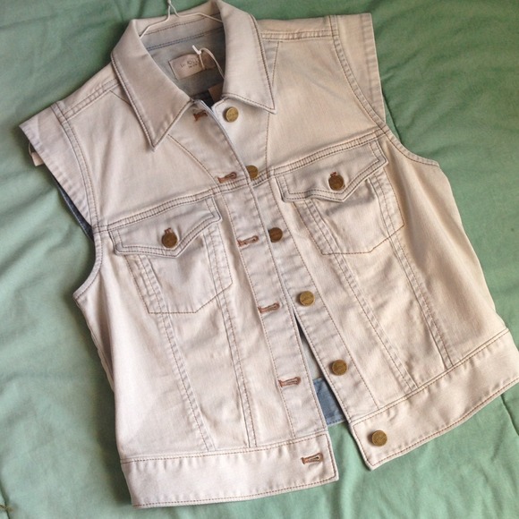 *Bundle for Tieshl11 * Joie Denim Vest + scarf