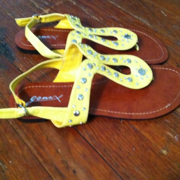 Sandals. Sold!!!!!!!!:) - Picture 4 of 4
