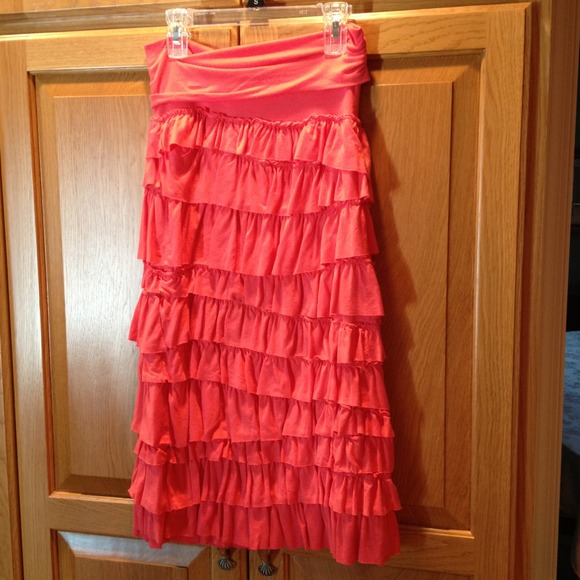 Ruffle dress- small
