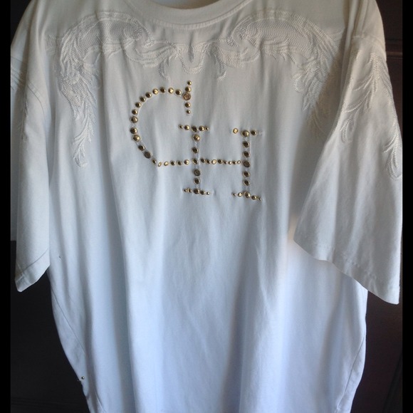 Men's tshirt crown holder