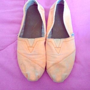 Bright Orange Toms