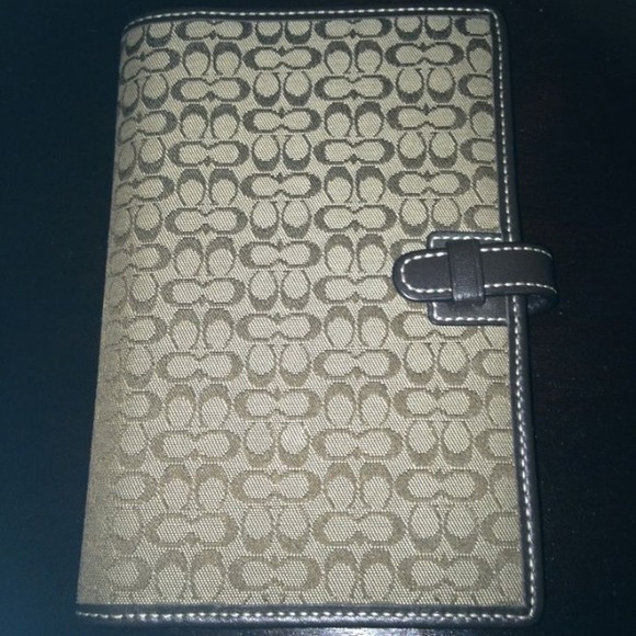 🚫🚫Sold. Authentic Coach planner/address book