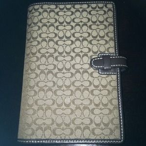 🚫🚫Sold. Authentic Coach planner/address book