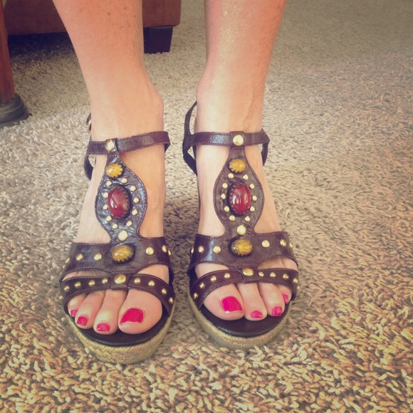 Dark brown wedge. Never been worn