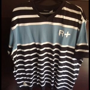 Men's rocawear shirt