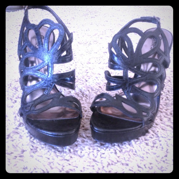 Night on the town black stilettos. Never been worn