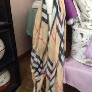 Burberry inspired scarf.