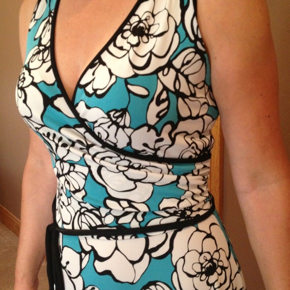 Aqua, black and white crossover floral dress - Picture 2 of 3