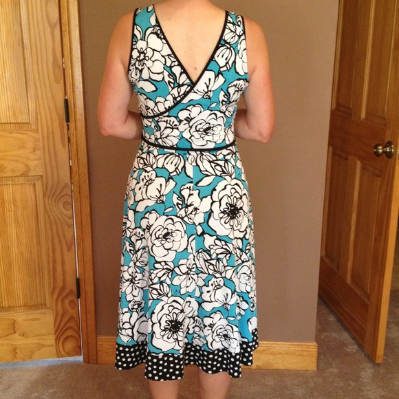 Aqua, black and white crossover floral dress - Picture 3 of 3