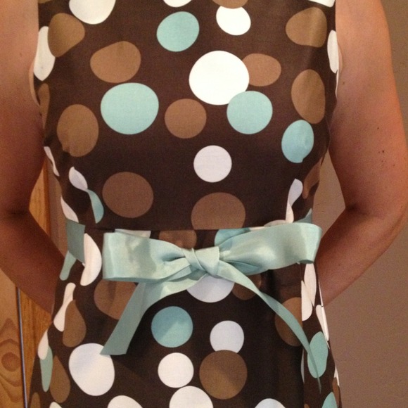 Adorable brown polka dot dress. - Picture 2 of 3