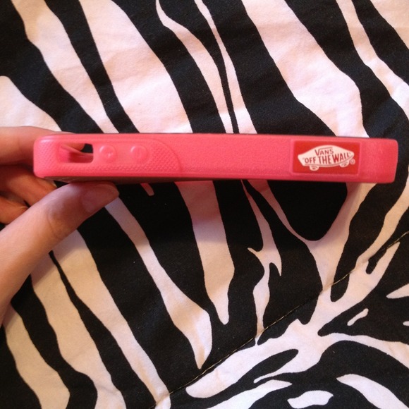Pink vans iPhone 4/4s case 💖 - Picture 2 of 3