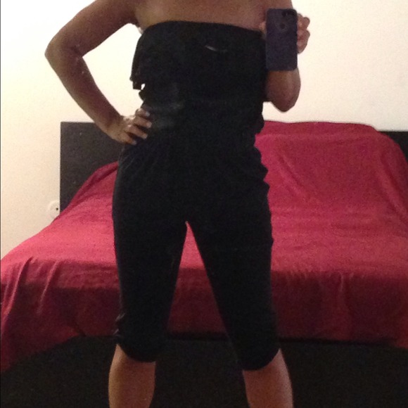 Strapless black jersey knit capri jumper
