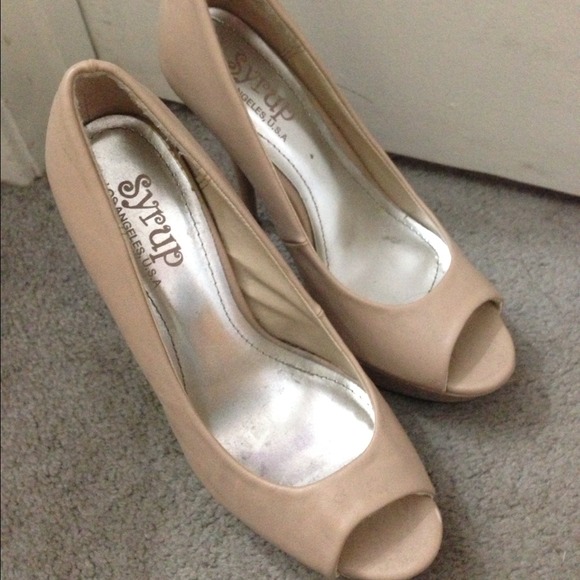 🚫SOLD🚫 Nude high heels