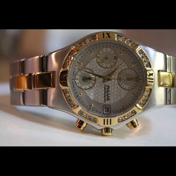 Women's Pulsar Watch.