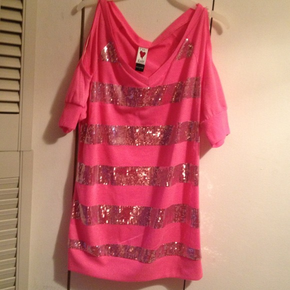 Pink and shimmer top - Picture 1 of 3