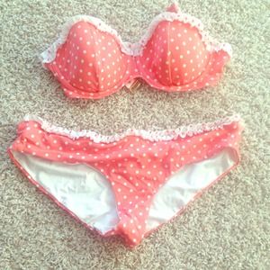 2 pc VS polka dot swim wear!