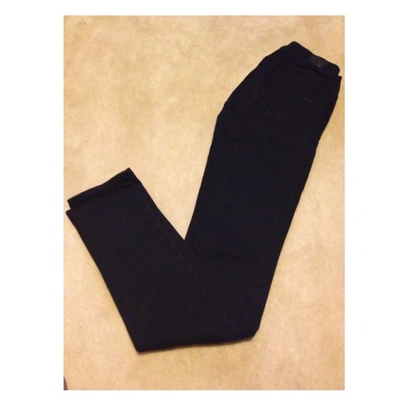 American Eagle Black Skinny Jeans