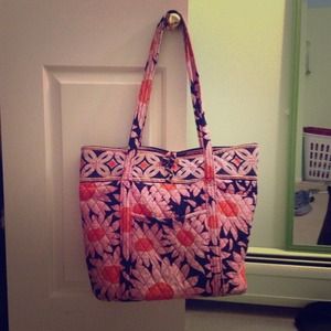 Authentic Vera Bradley tote