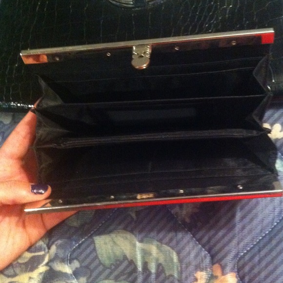 Purse& wallet combo - Picture 2 of 3