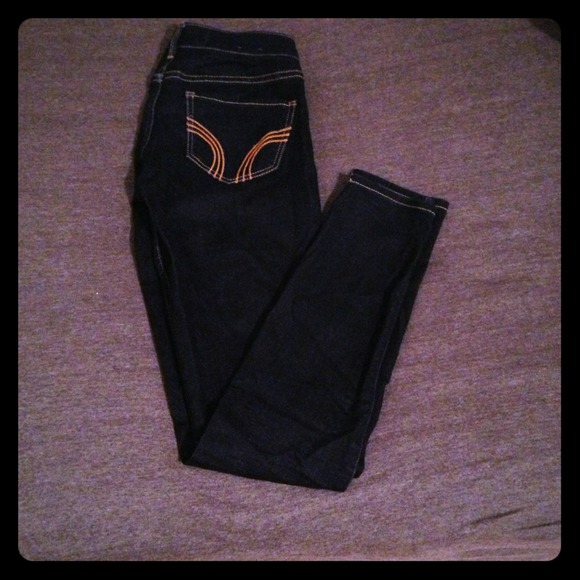 Dark wash skinny hollister jeans