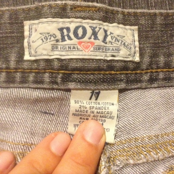 Jeans - Picture 2 of 3