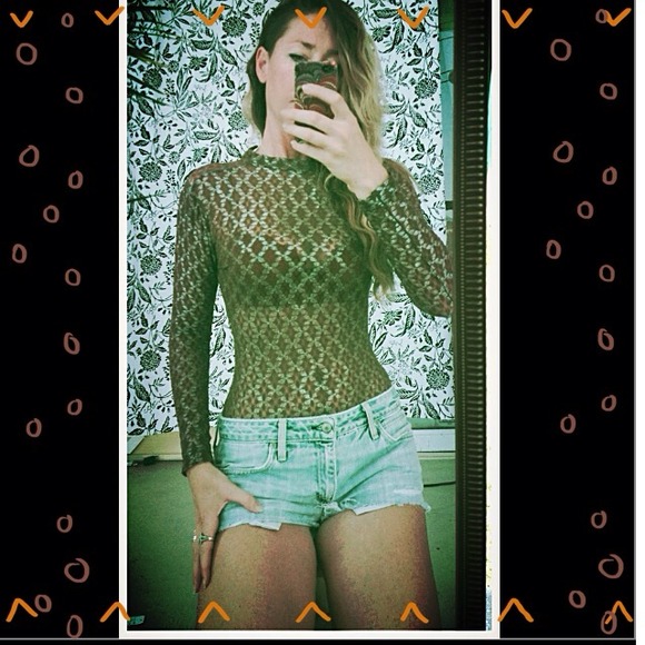 🌸Vintage Bodysuit🌸 ON HOLD - Picture 3 of 4