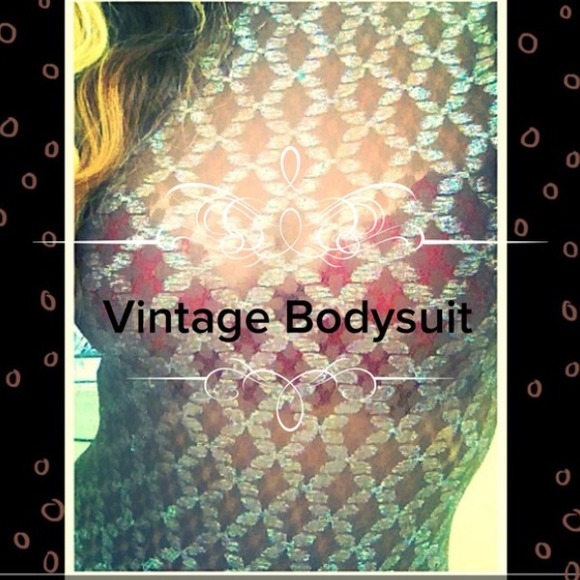 🌸Vintage Bodysuit🌸 ON HOLD - Picture 2 of 4