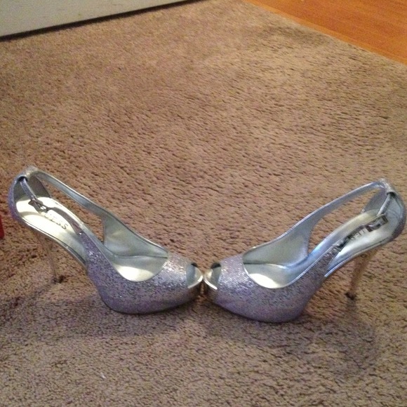 Silver GUESS High Heels - Picture 2 of 3