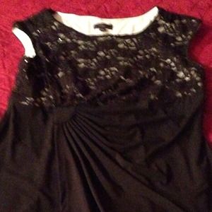 Black cocktail dress. Worn once. Size 16.