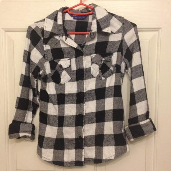 Cute Qt. Sleeve Button Up