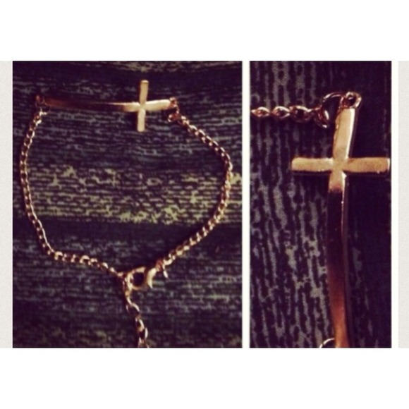 Punk cross charm bracelet▪