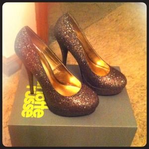 Barbie Glitter Pumps!