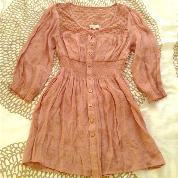 Dusty rose colored peasant top