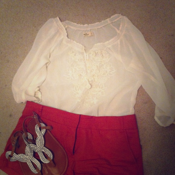 Hollister Sheer White Top